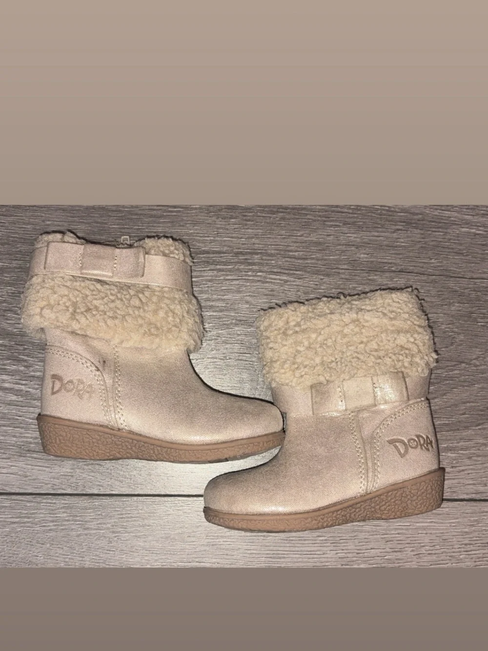 Dora Girls Size 5 Beige Faux Fur Trim Ankle Bootie Boots Round Toe Zip